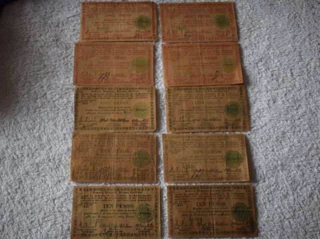 63) Set of 10 Interesting Original Philippines Peso Emergency Bank Notes All Dated 1944. — image 8