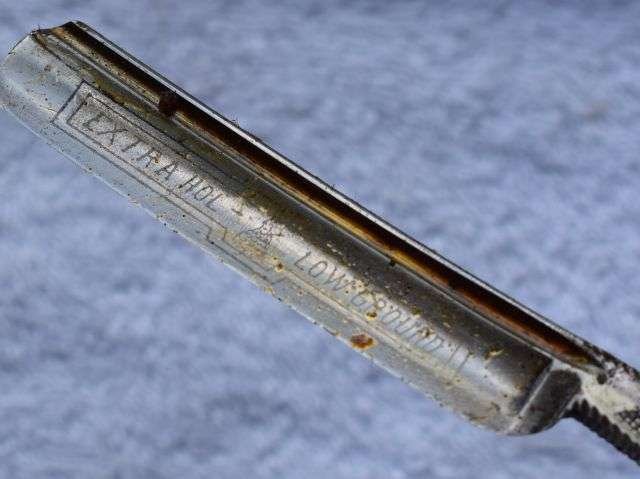 41) Good Original WW2 German Rococo Cut-Throat Razor Captured By British Soldier — image 5