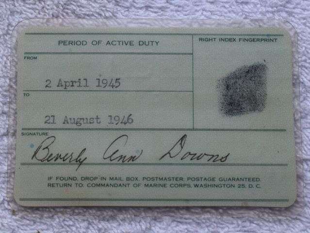 52) Excellent Original WW2 US Marine Corps Certificate of Satisfactory Service Card To A Woman — image 3