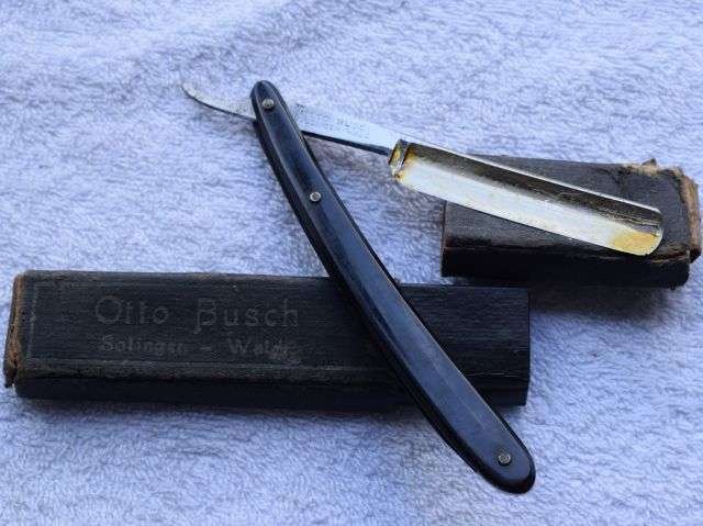 39) Nice Original WW2 German Cut-Throat Razor Captured By British Soldier — image 2