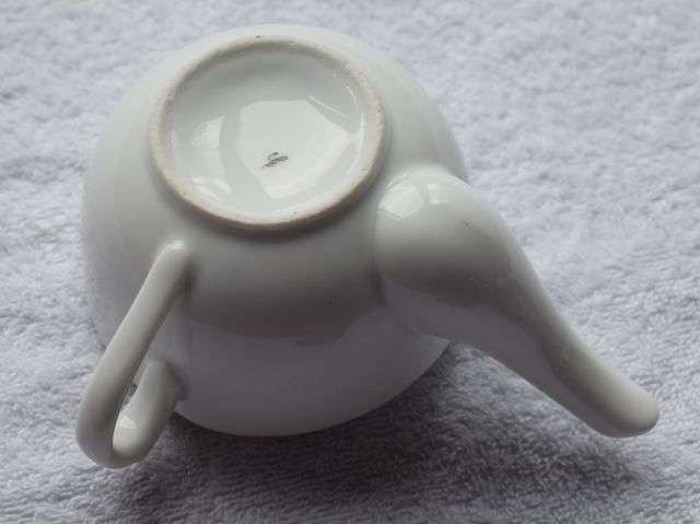 21) Excellent WW1 Era British Hospital Drinking Beaker — image 2