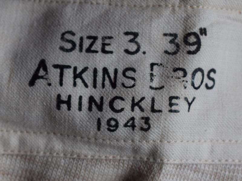 81) Mint Unissued 1943 dated WW2 British Army Long Woollen Underpants — image 5