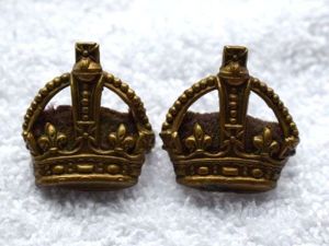 46) Original WW1 WW2 British Army Officers Brass Rank Crowns