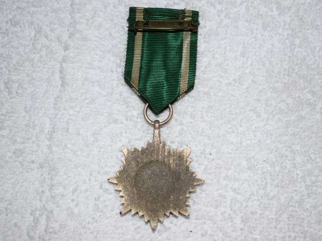 25) Excellent Original WW2 German 2nd Class Silver Ostvolk Medal For Bravery With Swords — image 4