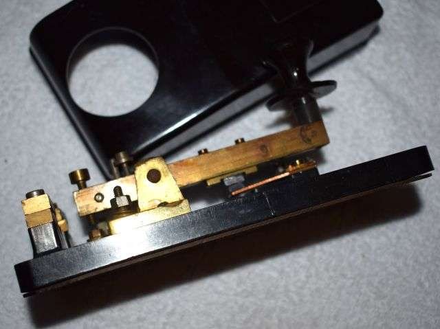 33) Excellent Original WW2 RAF Bakelite Morse Key Type D Ref No 10A/7373 — image 4