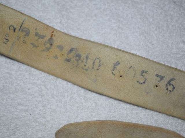 18) Lovely Original WW1 WW2 White Buff Leather Belt & GS Buckle — image 4