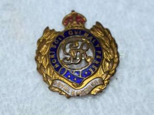 51) Excellent Original WW1 Royal Engineers GRV Sweetheart Brooch
