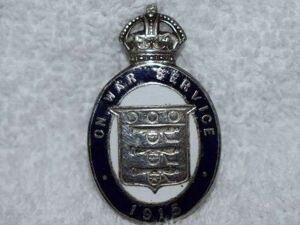 28) Unusual Original WW1 On War Service 1915 Enamel Lapel …