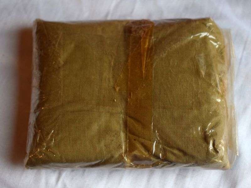 20) Excellent Original Mint Unissued WW2 British Army First Field Dressing Dated 1942 — image 2