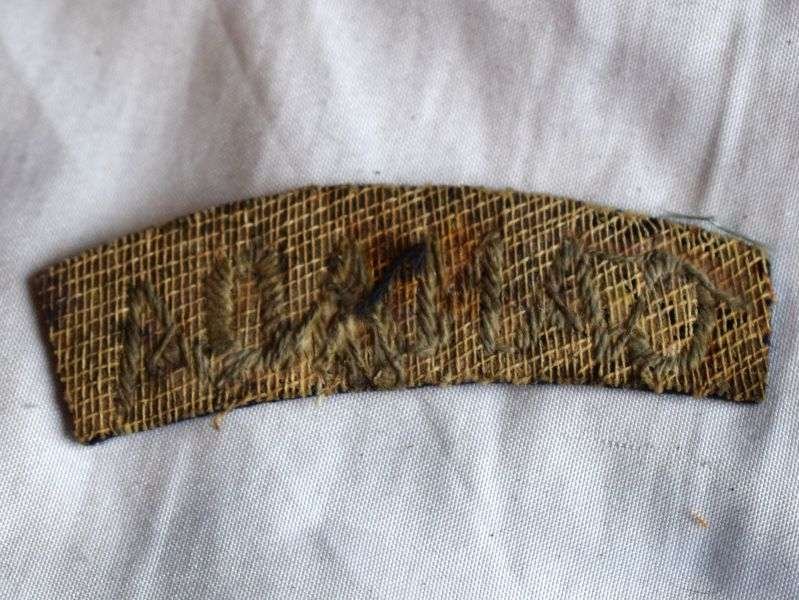 33) Excellent Original Wartime RCAF Canada Woven Cloth Shoulder Title — image 2