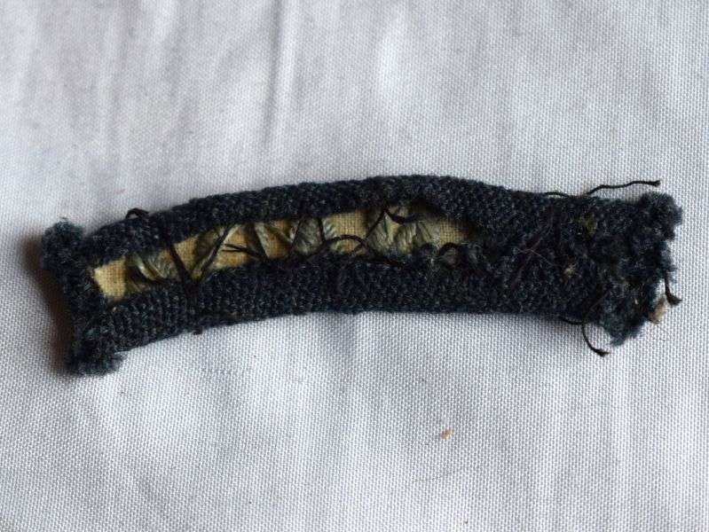 36) Nice Original WW2 RCAF Canada Woven Cloth Shoulder Title — image 2