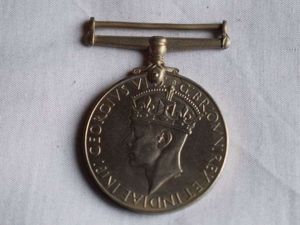 48) Original Near Mint Full Size WW2 British War Medal …
