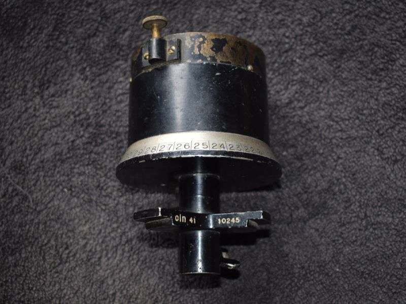 30) Excellent WW2 German Military Surveying Sight Compass, Artillery Compass? cln 41 — image 7