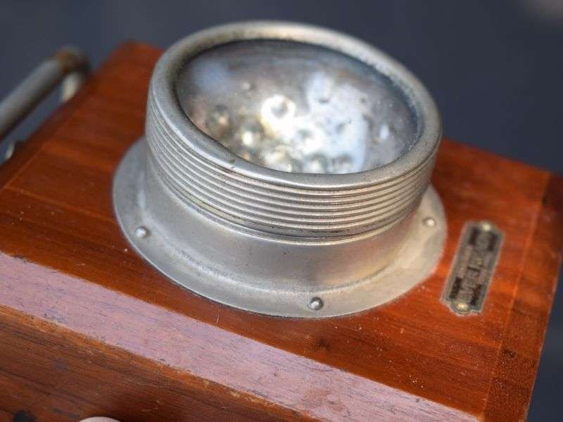 56) Good Original WW1 British Ever Ready Battery Operated Wooden Trench Lamp — image 3