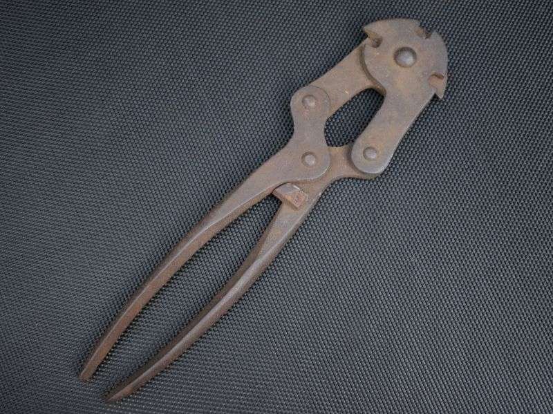 65) Good Original WW1 British Army Issue 3 Jaw Wire Cutters — image 3