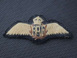 40) Lovely Original 1930s – WW2 RAF Tropical Issue Pin …