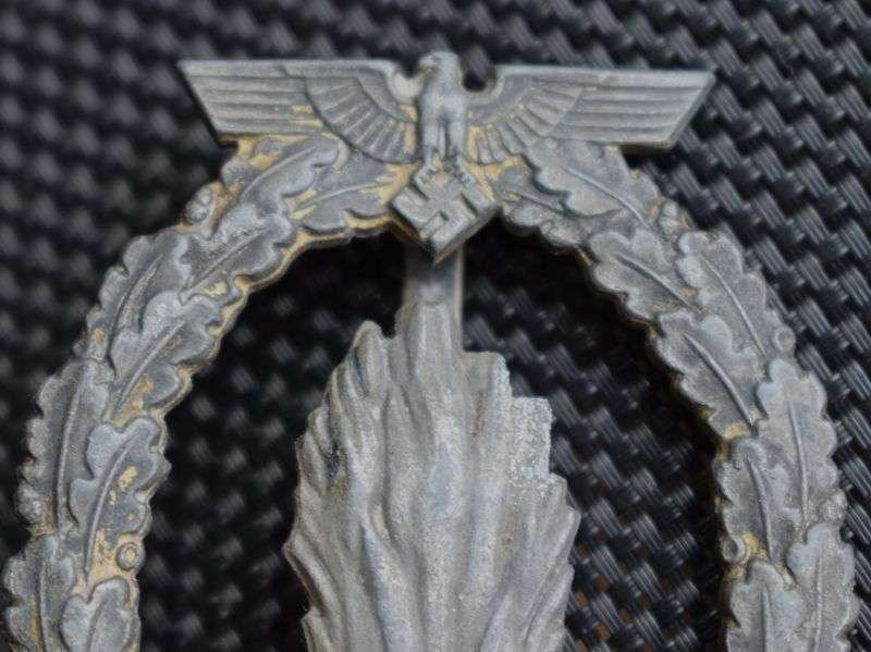 30) Genuine WW2 German Kriegsmarine Minesweeper Award Badge in Good Condition — image 8