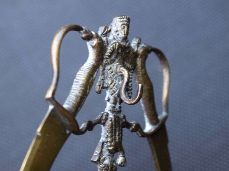 35) Excellent Original WW1 WW2 Indian Wall Hanging Souvenir Kings Royal Rifle Corps — image 4