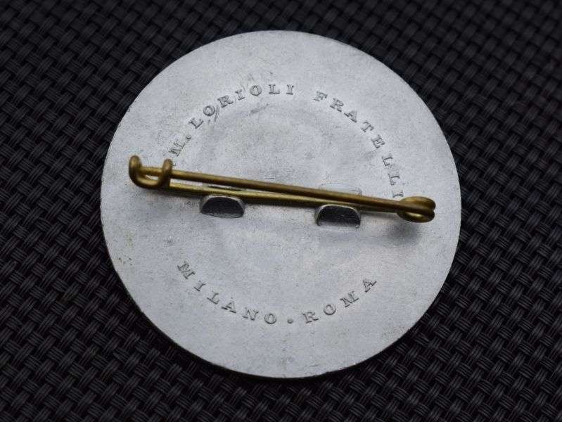 120) Excellent Original WW2 Fascist Italian GIL Youth Badge — image 2