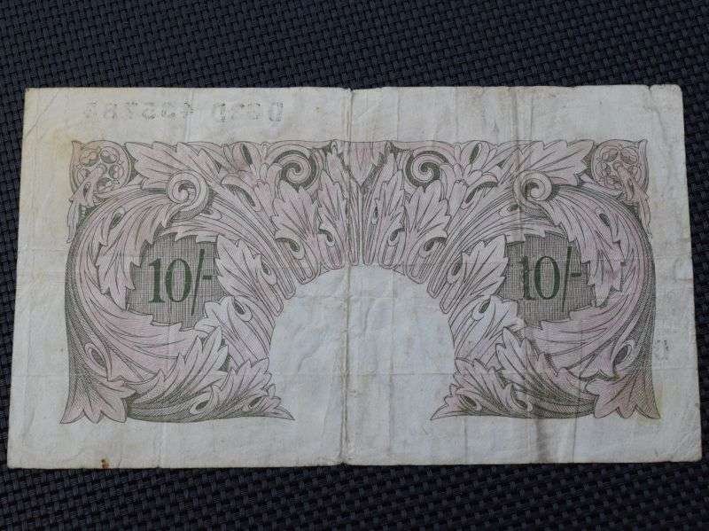 123) 2 Original WW2 Certificate of Post War Credit 1942-45 & Original Wartime 10 Shillings Bank Note — image 2