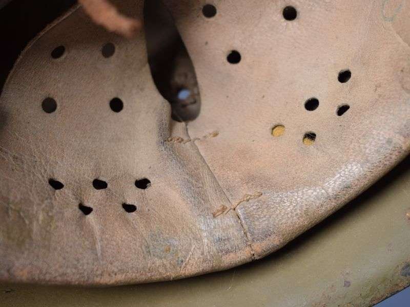 116) Excellent Original WW2 & Post War Issuer Italian Army Steel Helmet — image 3