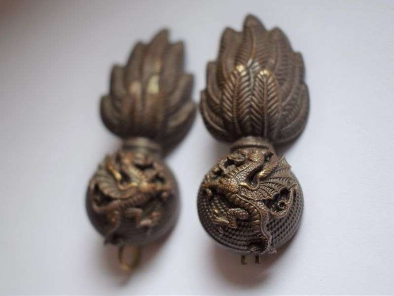 139) Excellent Original WW1 WW2 Royal Welch Fusiliers Officers Bronze Collar Badges — image 3