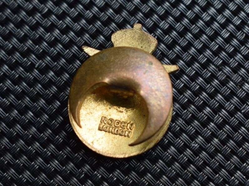 130) Excellent Original Small WW2 RAF AID On H.M. Service Aeronautical Inspection Directorate Lapel Badge — image 2