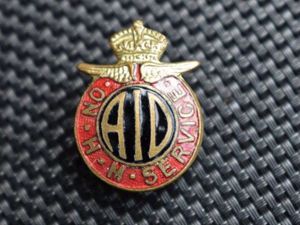 130) Excellent Original Small WW2 RAF AID On H.M. Service …