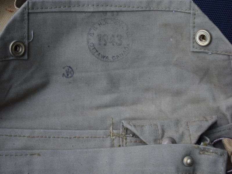 27) Excellent Original WW2 Canadian Made MKVII Respirator Haversack 1943 — image 5