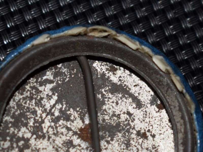 138) Good Original WW2 New Zealand V For Victory Churchill Pin Celluloid Badge — image 2