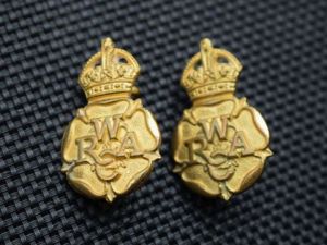 134) Original Early Post WW2 Kings Crown WRAC Officers Guilt …