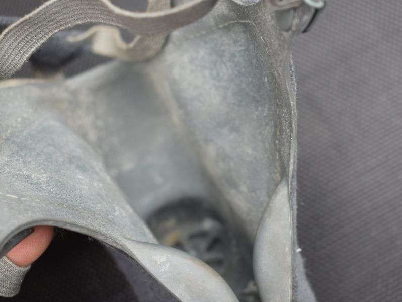 82) Excellent Unissued WW2 US Military Drivers Dust Respirator M1 in Issue Box 1942 — image 2