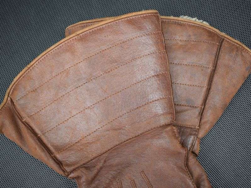 50) 1920s-30s Nice Quality British Motorcyclists Leather Gauntlets. — image 3