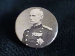 20) Small Original Boer War-WW1 Celluloid Pin Badge of Lord …