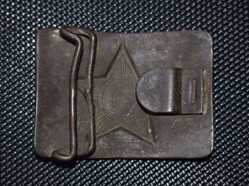 122) Excellent Original WW2 Russian Army Heavy Brass Belt Buckle — image 2