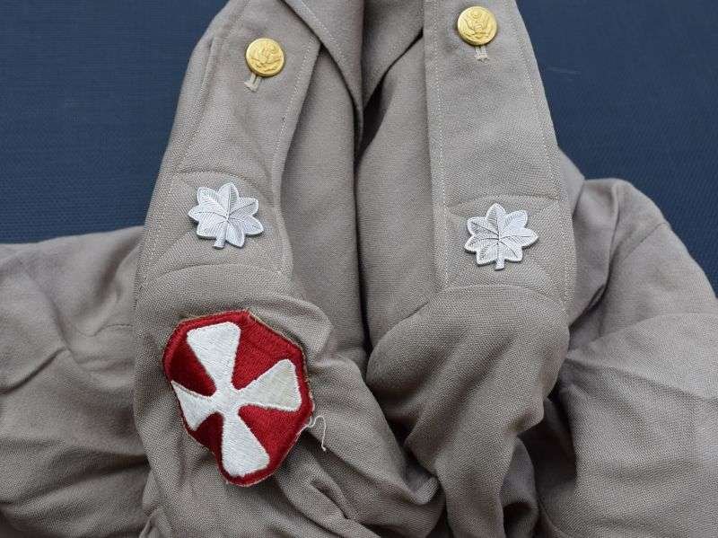 75) Original WW2 US Army Khaki Tropical Worsted Service Jacket to a Lt Col — image 10