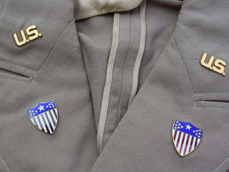 75) Original WW2 US Army Khaki Tropical Worsted Service Jacket to a Lt Col — image 11