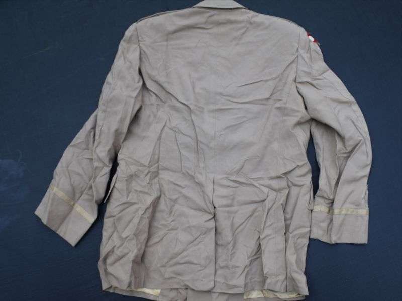 75) Original WW2 US Army Khaki Tropical Worsted Service Jacket to a Lt Col — image 2