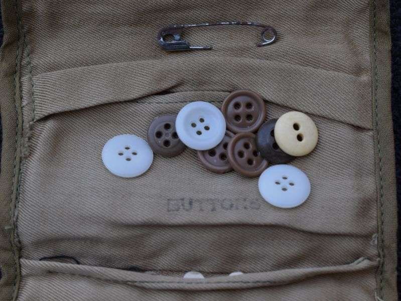 43) Excellent Original WW2 US Army Soldiers Sewing Kit Pouch & Contents — image 3