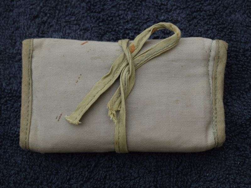 43) Excellent Original WW2 US Army Soldiers Sewing Kit Pouch & Contents — image 6