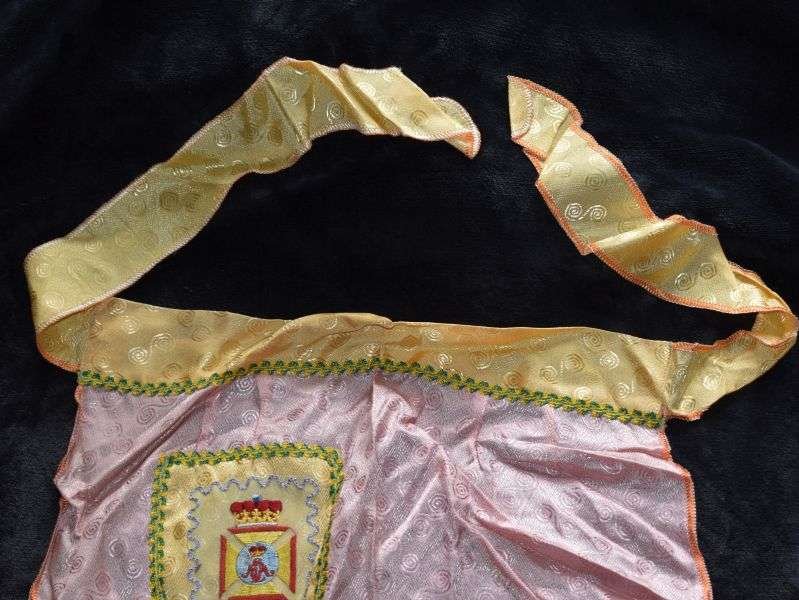 128) Decorative Original WW2 Sweetheart Pinny/Apron The Wiltshire Regiment — image 2