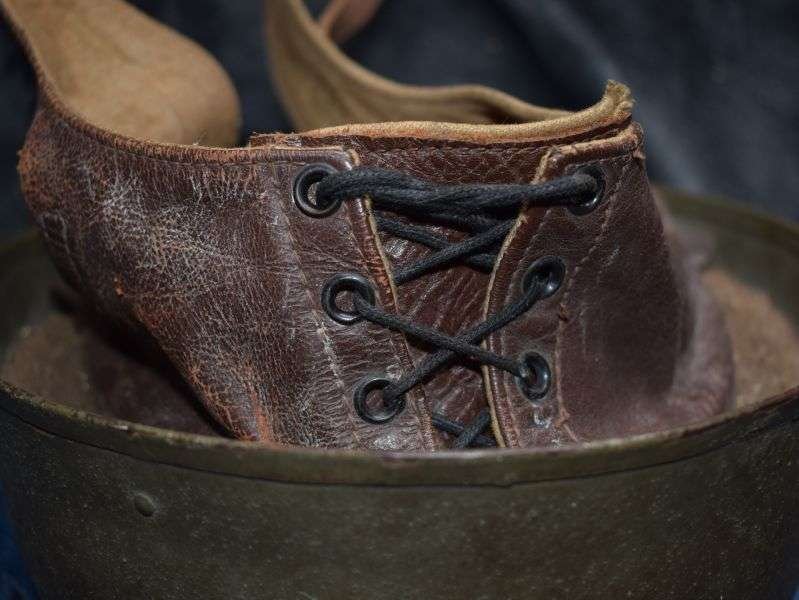 117) Nice Original WW2 British Military Issue Dispatch Riders Helmet BMB 1942 — image 10