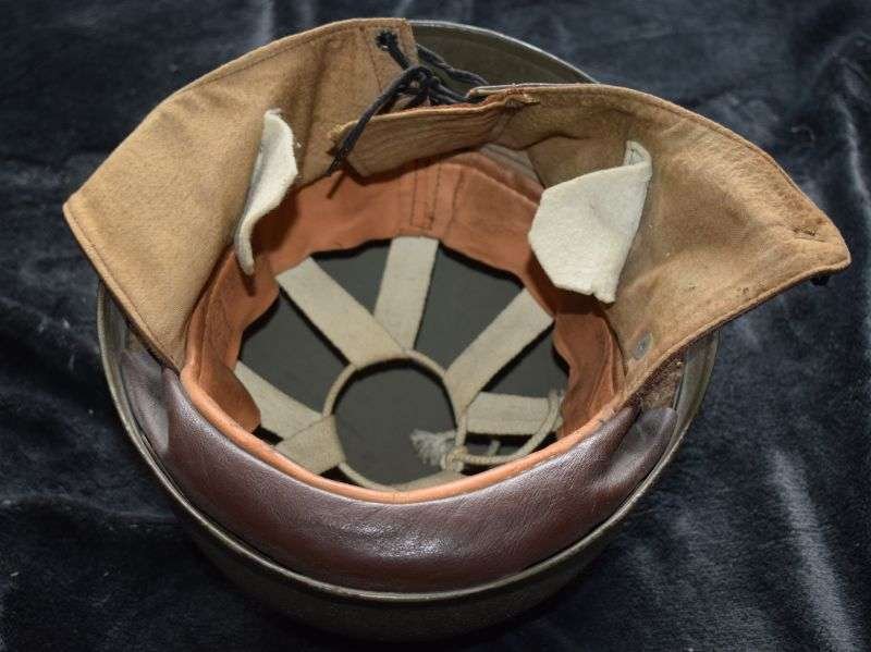 117) Nice Original WW2 British Military Issue Dispatch Riders Helmet BMB 1942 — image 15