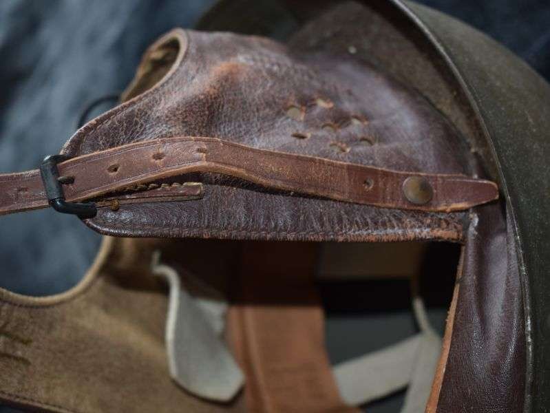 117) Nice Original WW2 British Military Issue Dispatch Riders Helmet BMB 1942 — image 2