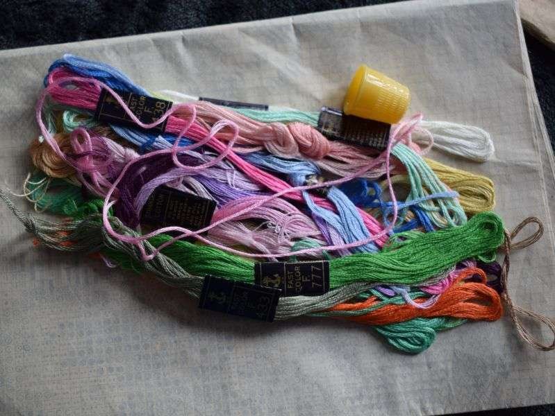 110) Original WW2 Mixed Set of HM Forces Issue Needlework — image 10