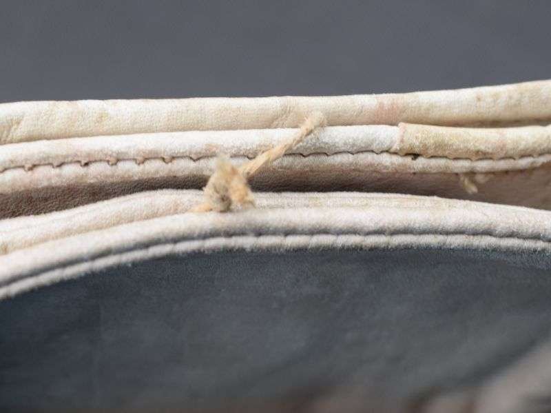 75) Excellent Unissued WW2 British Military Leather Mittens Dated 1945 — image 5