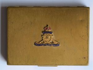 25) Nice Original 1930s-40s Vogue Vanity Sweetheart Compact with RA …