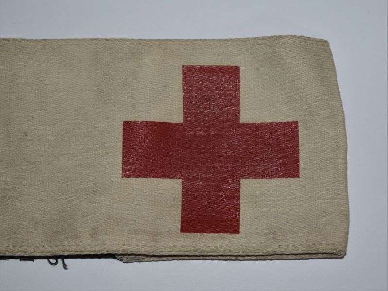 121) Excellent WW2 British Heavy Duty Printed Medics Armband — image 5