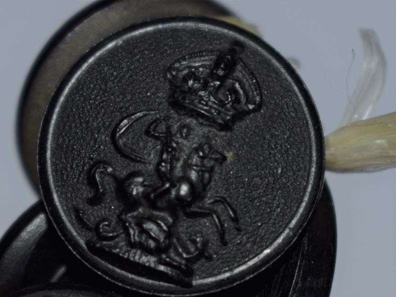 90) Nice Group of 12 Early WW1 WW2 Northumberland Fusiliers Black Bakelite Buttons — image 2