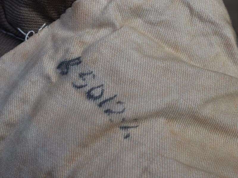 10) Excellent Original WW2 US ROTC Field Artillery Officers Jacket & Original Insignia — image 12